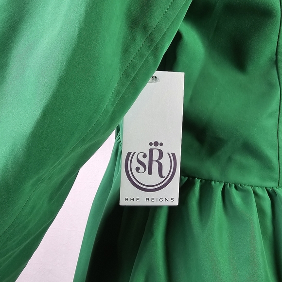 NWT She Reigns Womens Rain Coat Sz S Green Water Repellant Hi Low USA - Picture 8 of 16